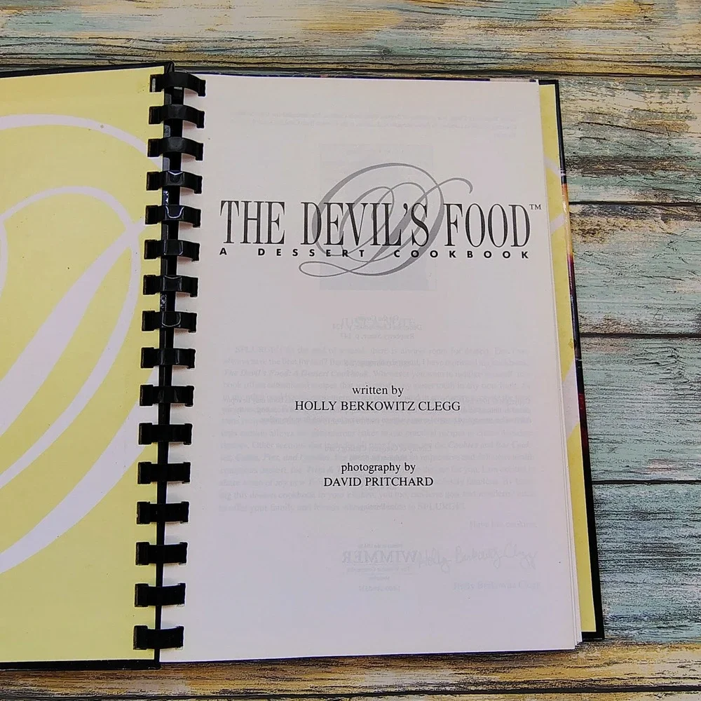 The Devil's Food Dessert Cookbook by Holly Berkowitz‎ Clegg Comb Spiral *VG*